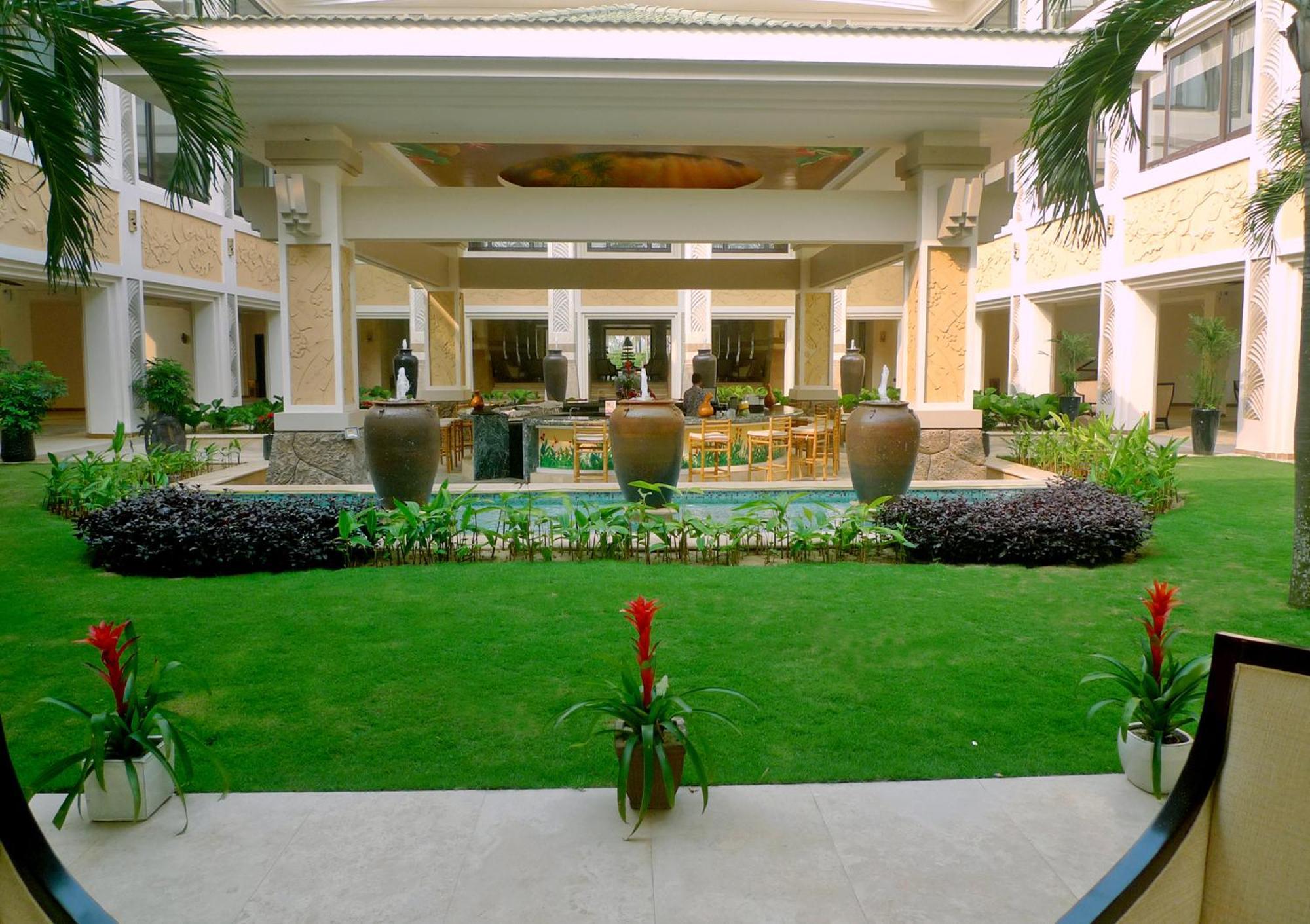 Olalani Resort&Condotel Da Nang Esterno foto